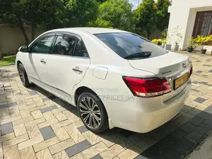 Toyota Premio G Superior 2018