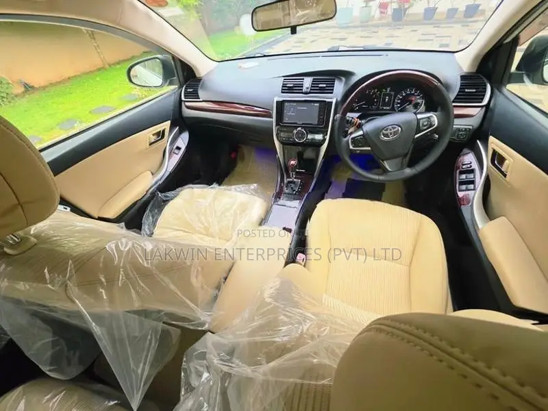 Toyota Premio G Superior Low Mile. 2019