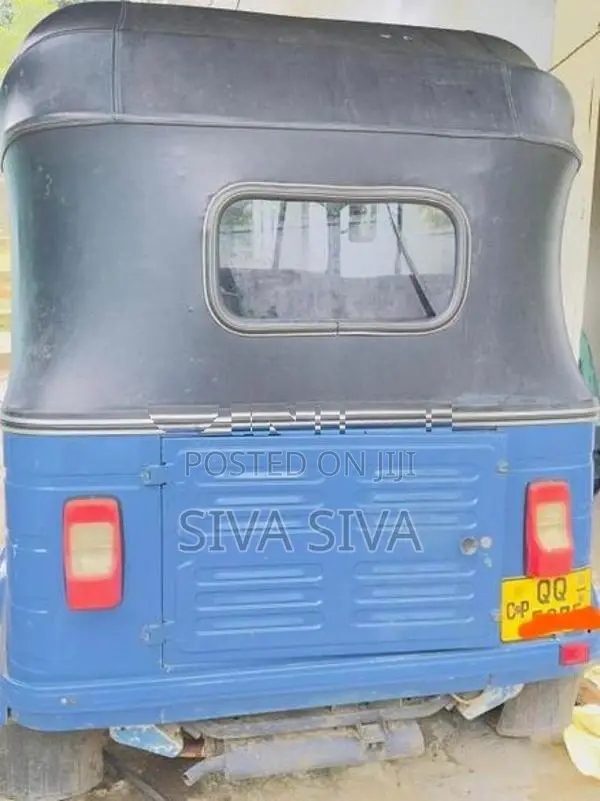 Bajaj RE 2009