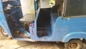 Bajaj RE 2009