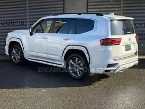 Toyota Land Cruiser Sahara LC300 ZX 2026