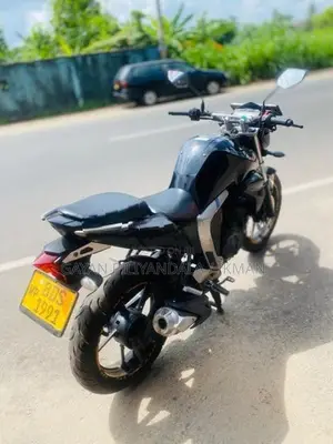 Yamaha FZ 2015