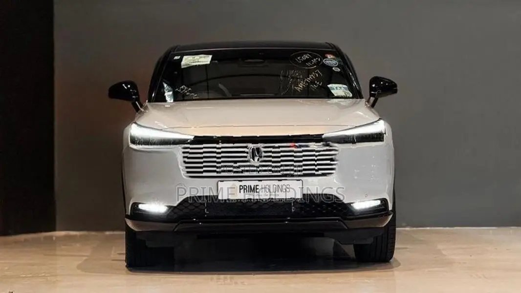Honda Vezel Z-Play-B/N Moonroof 2026