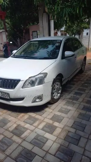 Toyota Premio 2013