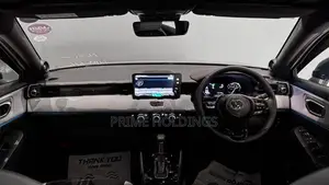 Honda Vezel Z-Play-B/N Moonroof 2026
