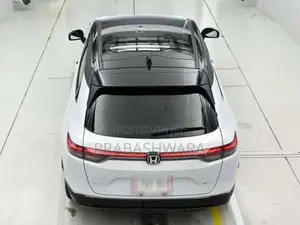 Honda Vezel Z PLAY MOON ROOF 2026