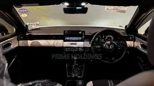 Honda Vezel Z-Play-B/N Moonroof 2026