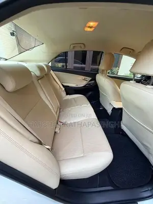 Toyota Premio 2017