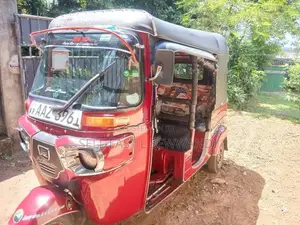 Bajaj RE 2015