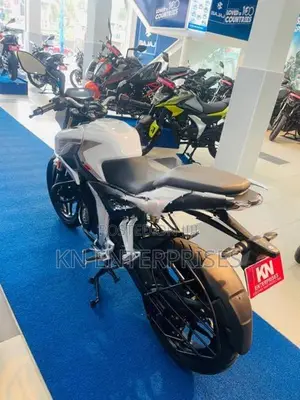Bajaj Pulsar N160 Premium 2026