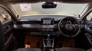 Honda Vezel Z-Premium 10 Speaker 2026