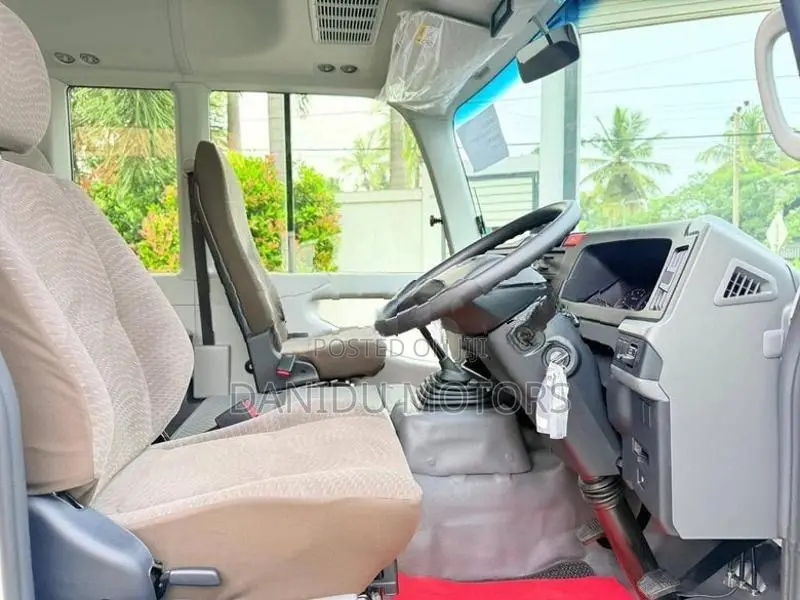 Toyota Coaster 2025