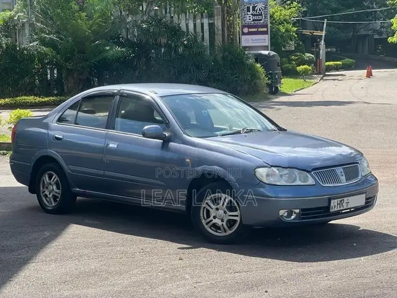 Nissan Sunny 2003