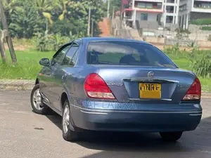 Nissan Sunny 2003