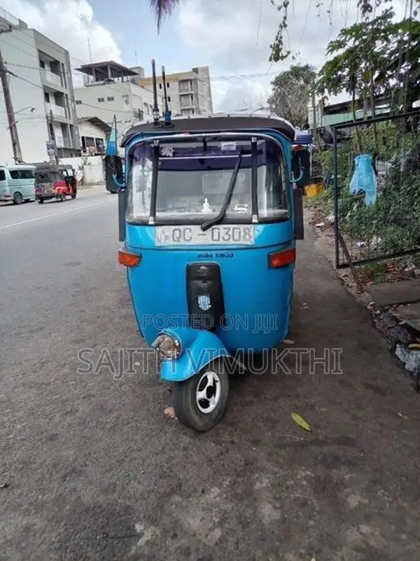 Bajaj RE 2005