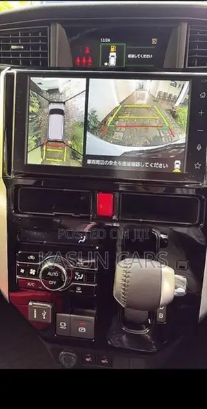 Toyota Roomy Custom GT 2025