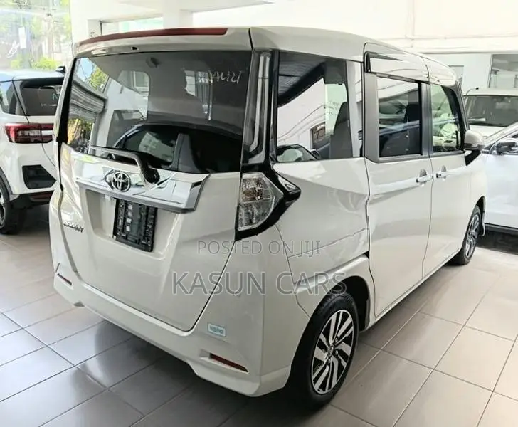 Toyota Roomy Custom G 2025