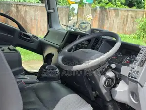 Isuzu Elf Full Body 15.5 Feet 2020