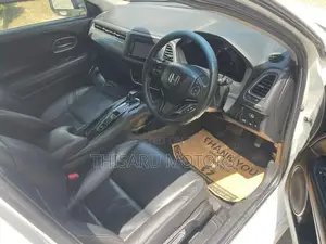 Honda Vezel Z BLACK LETHER PACK 2014