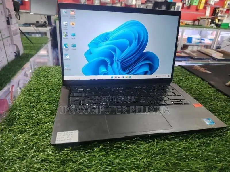 i5 DELL 8GEN 8GB Laptop