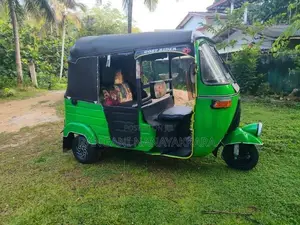 Bajaj RE 2005