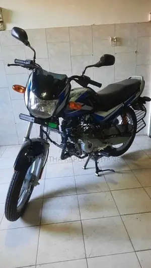 Bajaj CT100 Blue 2026