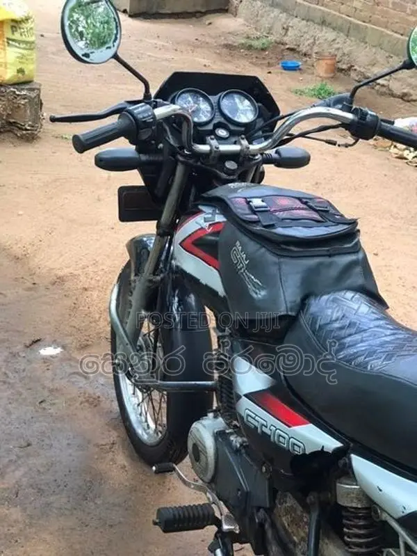 Bajaj CT100 2006