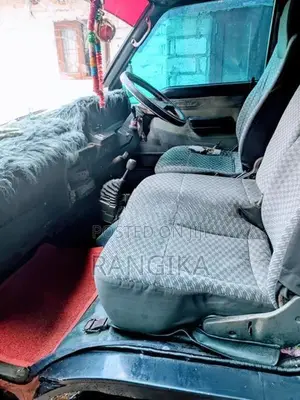 Toyota Hiace shell 1983