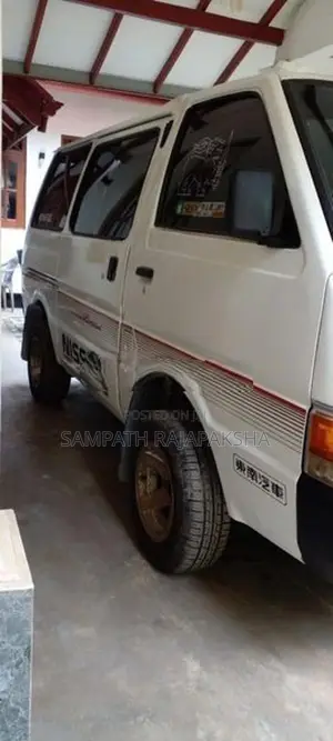 Nissan Vanette 1990