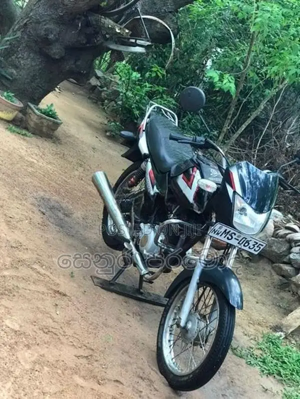 Bajaj CT100 2006
