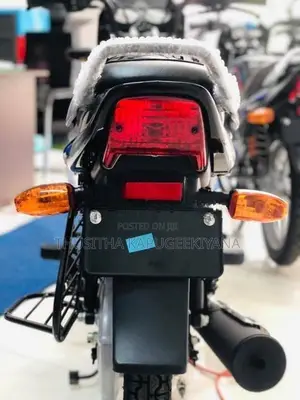 Bajaj CT100 Black 2026