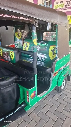 Bajaj RE 4 Stroke 2015