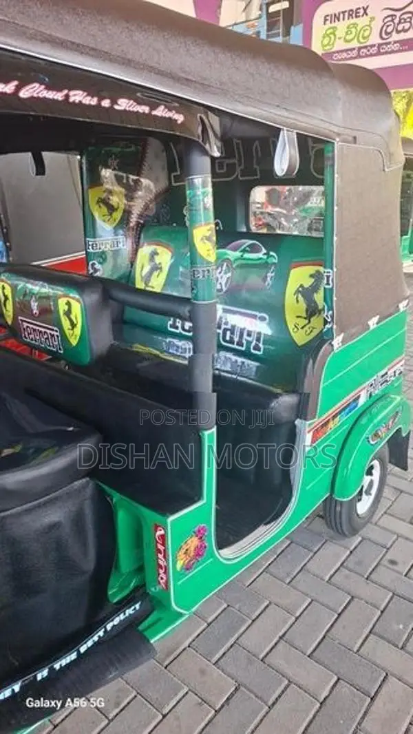Bajaj RE 4 Stroke 2015
