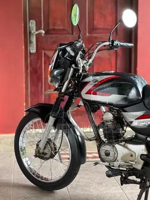 Bajaj CT100 2005