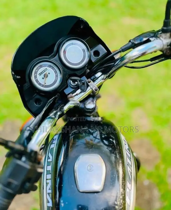 Bajaj Platina 100 2012