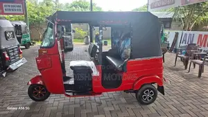 Bajaj RE 4Strok 2015