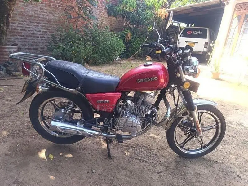 Suzuki GN 125 senaro 2023