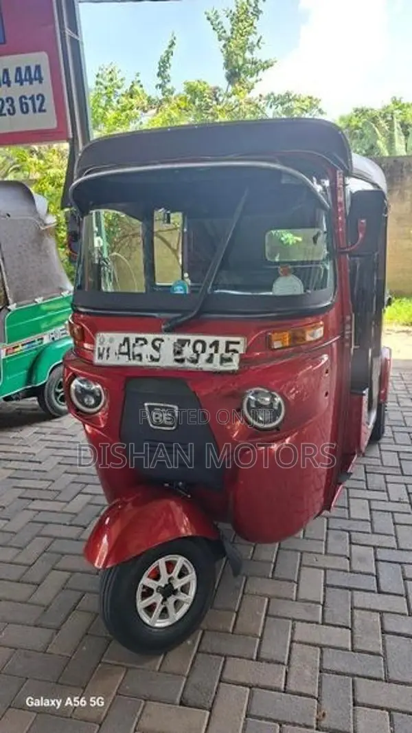 Bajaj RE 4Strok 2018