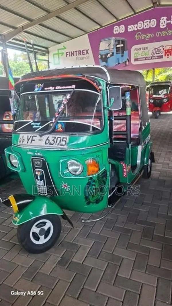Bajaj RE 4stroke 2010