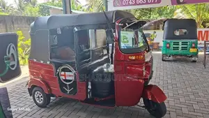 Bajaj RE 4Strok 2018