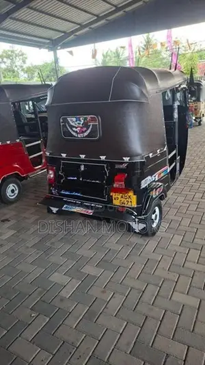 Bajaj RE 4Stroke 2015