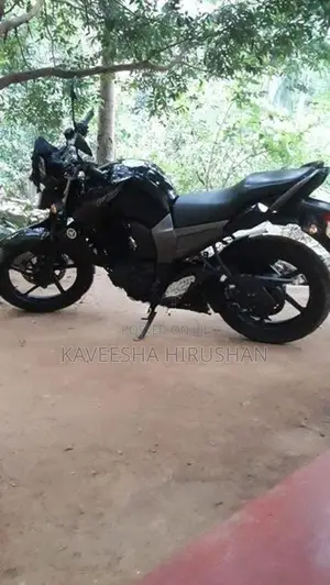 Yamaha FZS V1 2014