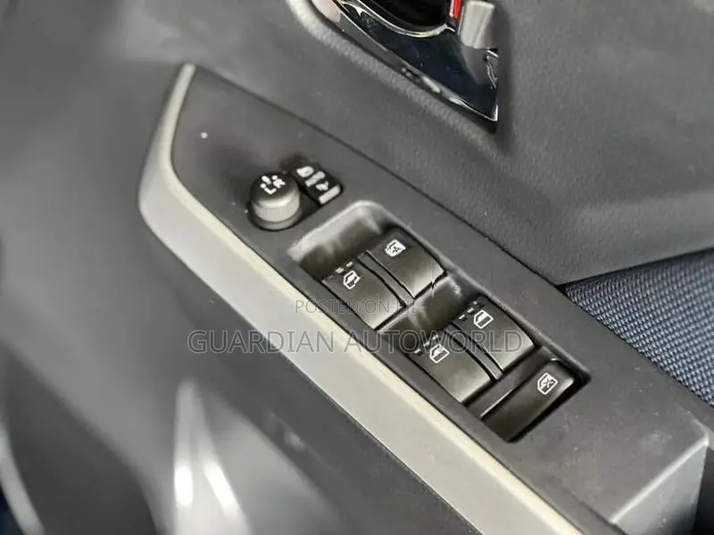 Toyota Roomy 2023