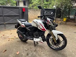 TVS Apache RTR 200 2017