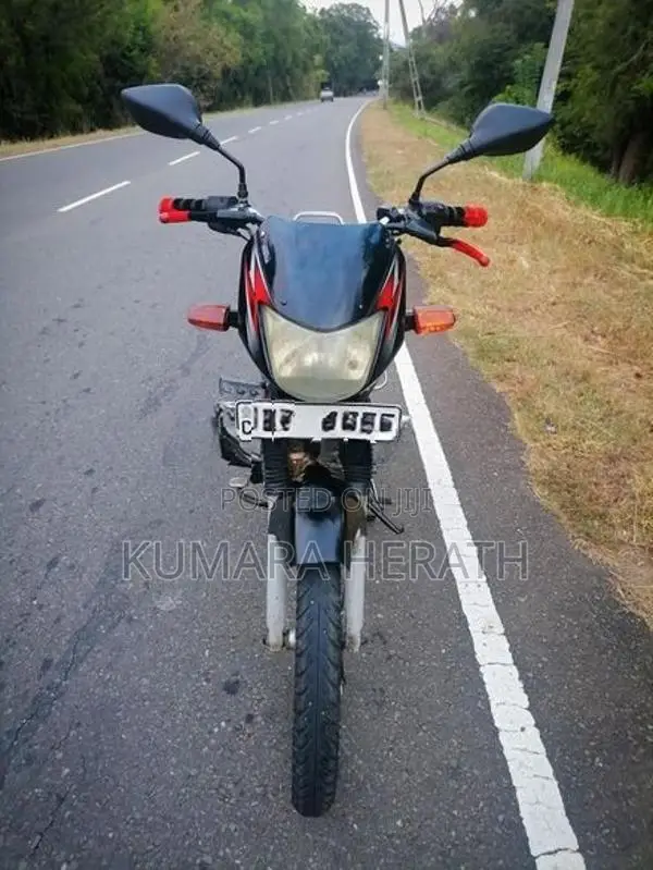 Bajaj CT100 2005