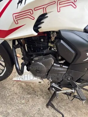 TVS Apache RTR 200 2017