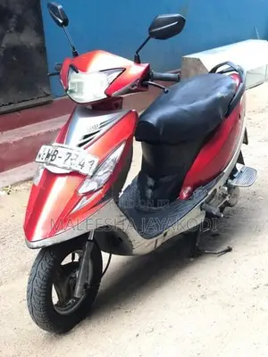 TVS Streak 2010