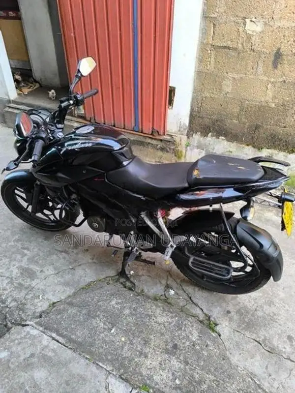 Bajaj Pulsar 150 2016