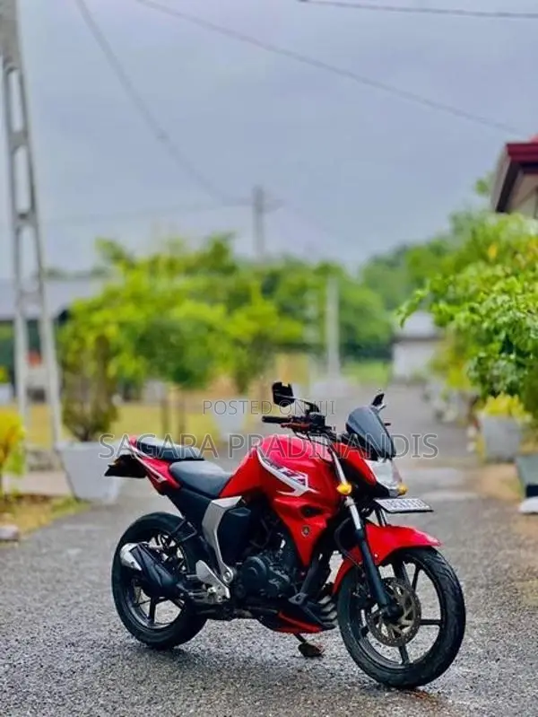 Yamaha FZs V2 2015
