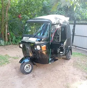 Bajaj RE 2013